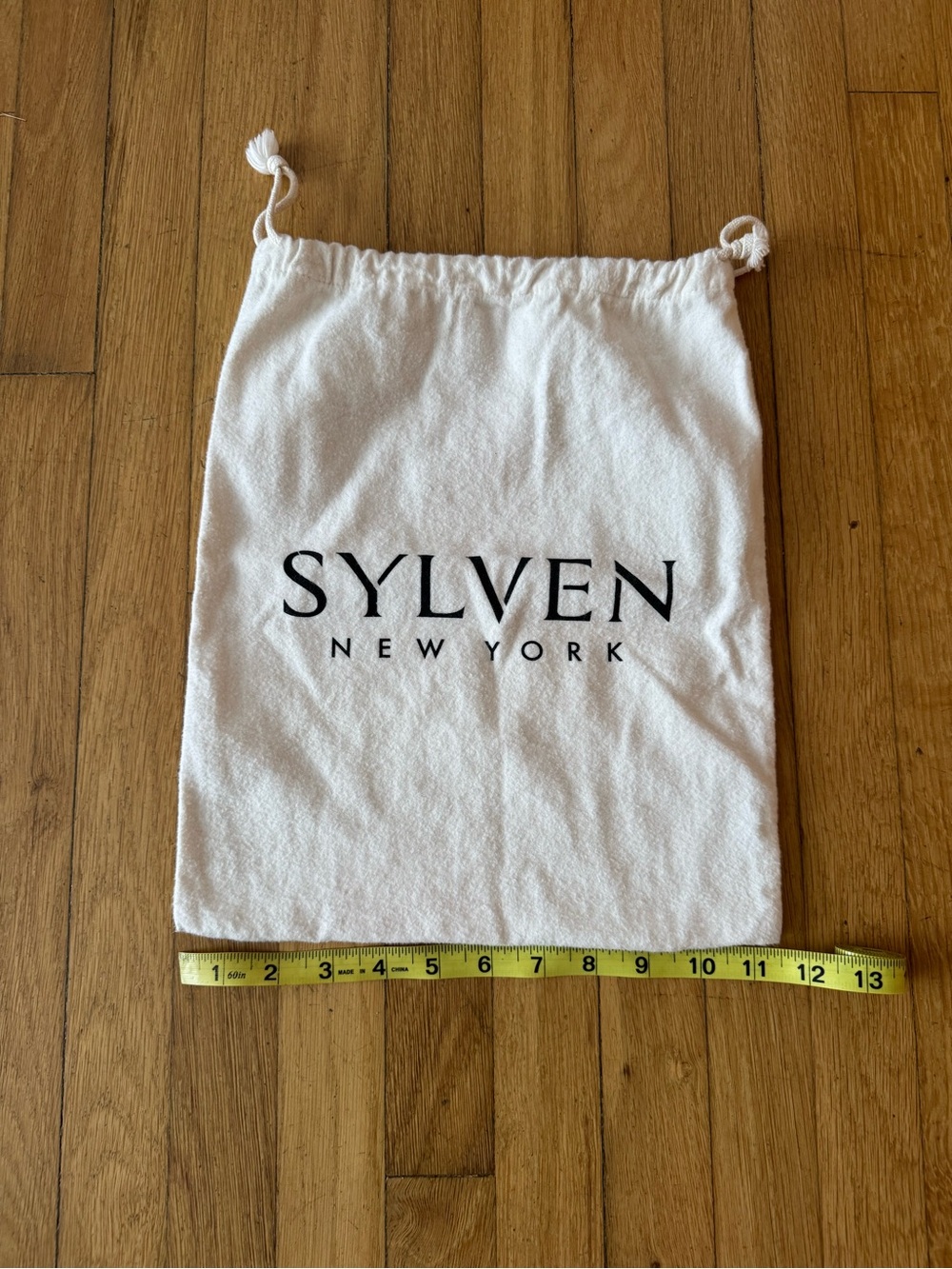 Sylven New York Drawstring Dust Bag - White with Black Logo